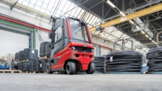 Elektrostapler E30 von Linde Material Handling im Einsatz