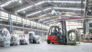 Elektrostapler E30 von Linde Material Handling im Einsatz