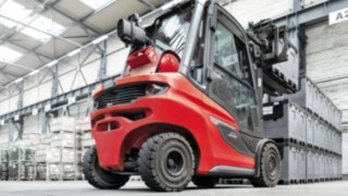 Die Linde Diesel- und Gasstapler H20 – H35 im Einsatz