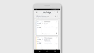 Nach Abschluss des Auftrags, gibt der Fahrer eine Bestätigung in die App ein. Smartphonedislplay mit der Linde Truck Call App