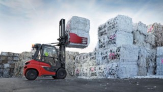 Gegengewichtsstapler H50 von Linde Material Handling bei Smurfit Kappa