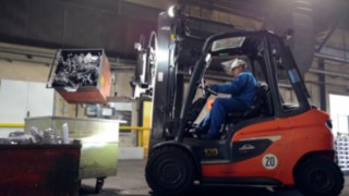 Dieselstapler H30 - hydrostatischer Antrieb Der Dieselstapler H30 im Einsatz bei Bohai Trimet Automotive
