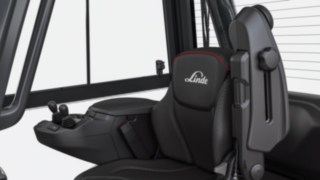 Ergonomischer Arbeitsplatz mit Linde Steer Control von Linde Material Handling.